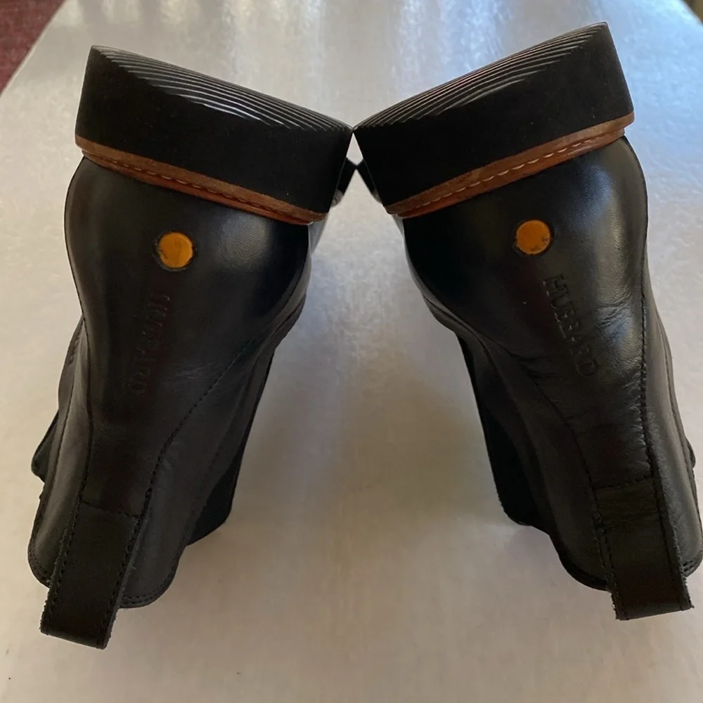 Samuel Hubbard Men's Black Leather Chelsea Boots with Brown Trim Size 8.5